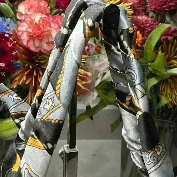 Coach Gallery F13761 Golden Tan Patent Leather Medium Shoulder Bag Turn Locks - Picture 10 of 13